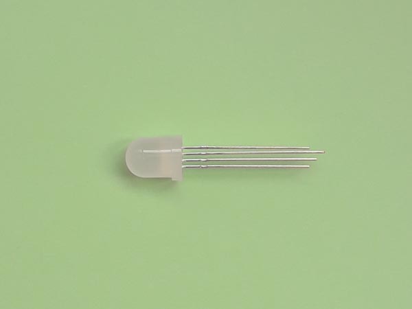 Ïðîñìîòð ôîòî... Ñâåòîäèîä RGB 8 ìì