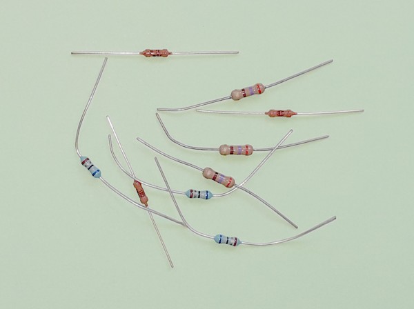 Ïðîñìîòð ôîòî... Ðåçèñòîð ïîñòîÿííûé