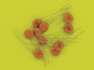 Ïîäðîáíåå... ÊÎÍÄÅÍÑÀÒÎÐÛ ÄËß ÏÎÄÀÂËÅÍÈß ÝËÅÊÒÐÎÌÀÃÍÈÒÍÛÕ ÏÎÌÅÕ (10 øò.)